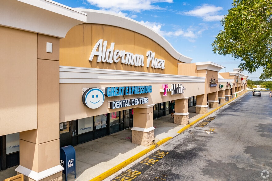 35104 US Highway 19 N, Palm Harbor, FL for lease - Building Photo - Image 1 of 5