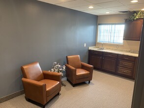 12750 S Saginaw St, Grand Blanc, MI for lease Interior Photo- Image 1 of 4
