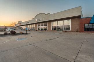 More details for 10121-10151 Hickman Rd, Urbandale, IA - Retail for Lease