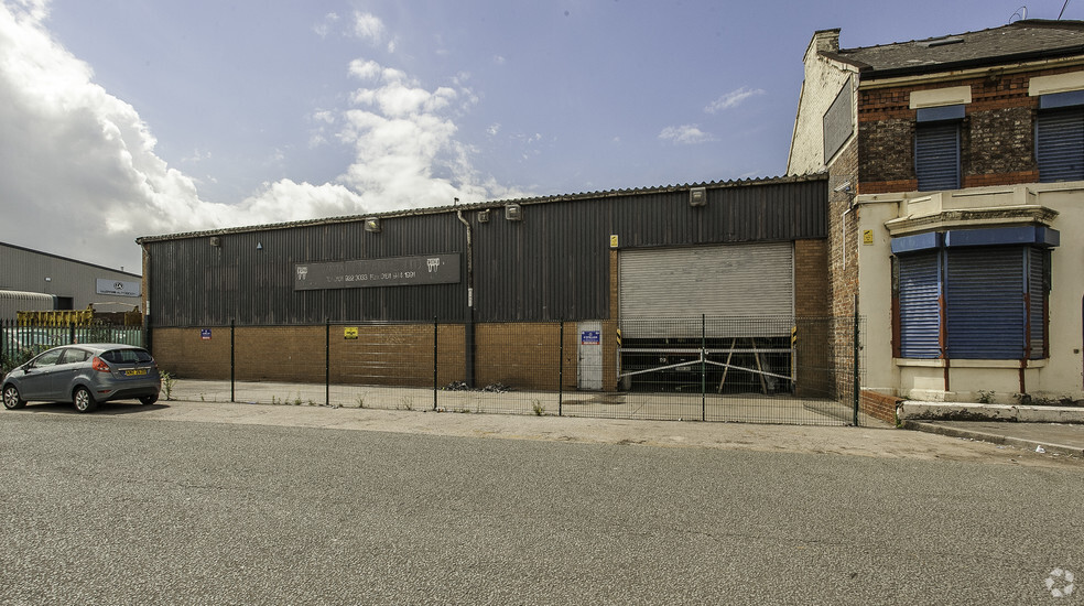 2-10 St Johns Rd, Bootle for lease - Building Photo - Image 3 of 3