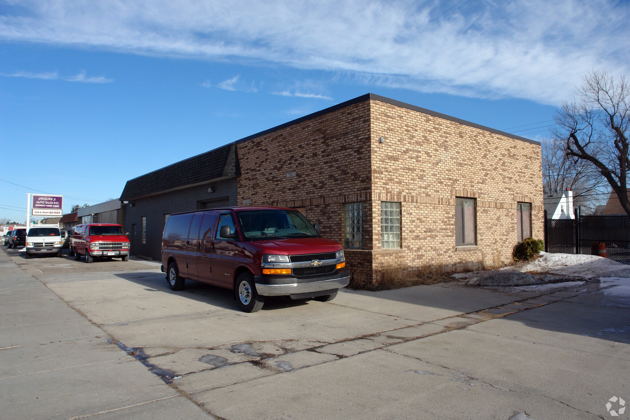 28620 Utica Rd, Roseville, MI 48066 Retail for Sale