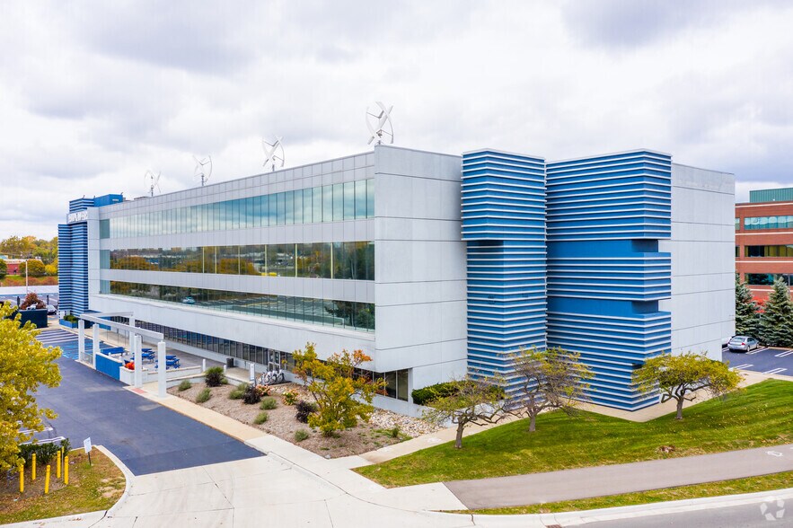 26700 Lahser Rd, Southfield, MI 48076