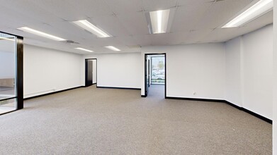 2730 S Harbor Blvd, Santa Ana, CA for lease Building Photo- Image 2 of 4