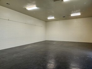 1515 E Tulare Ave, Tulare, CA for lease Interior Photo- Image 2 of 23