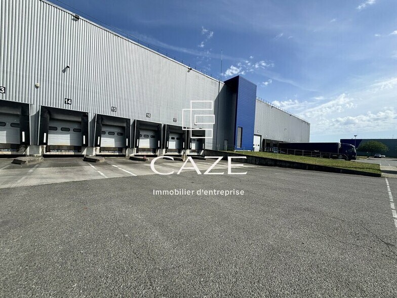 Industrial in Blanquefort for lease - Building Photo - Image 2 of 7