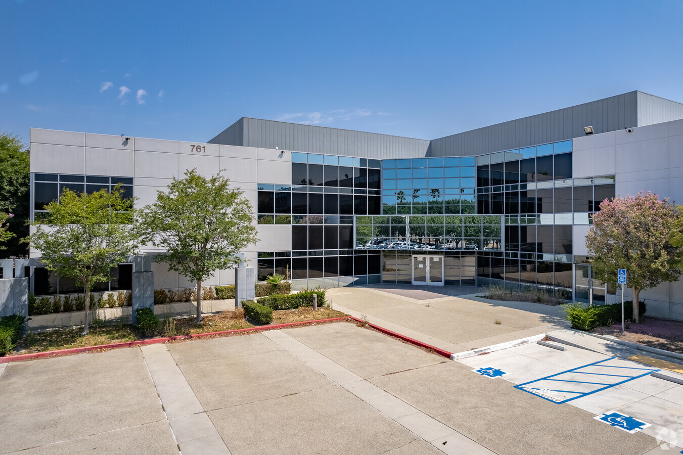 761 Corporate Center Dr, Pomona, CA 91768 | LoopNet