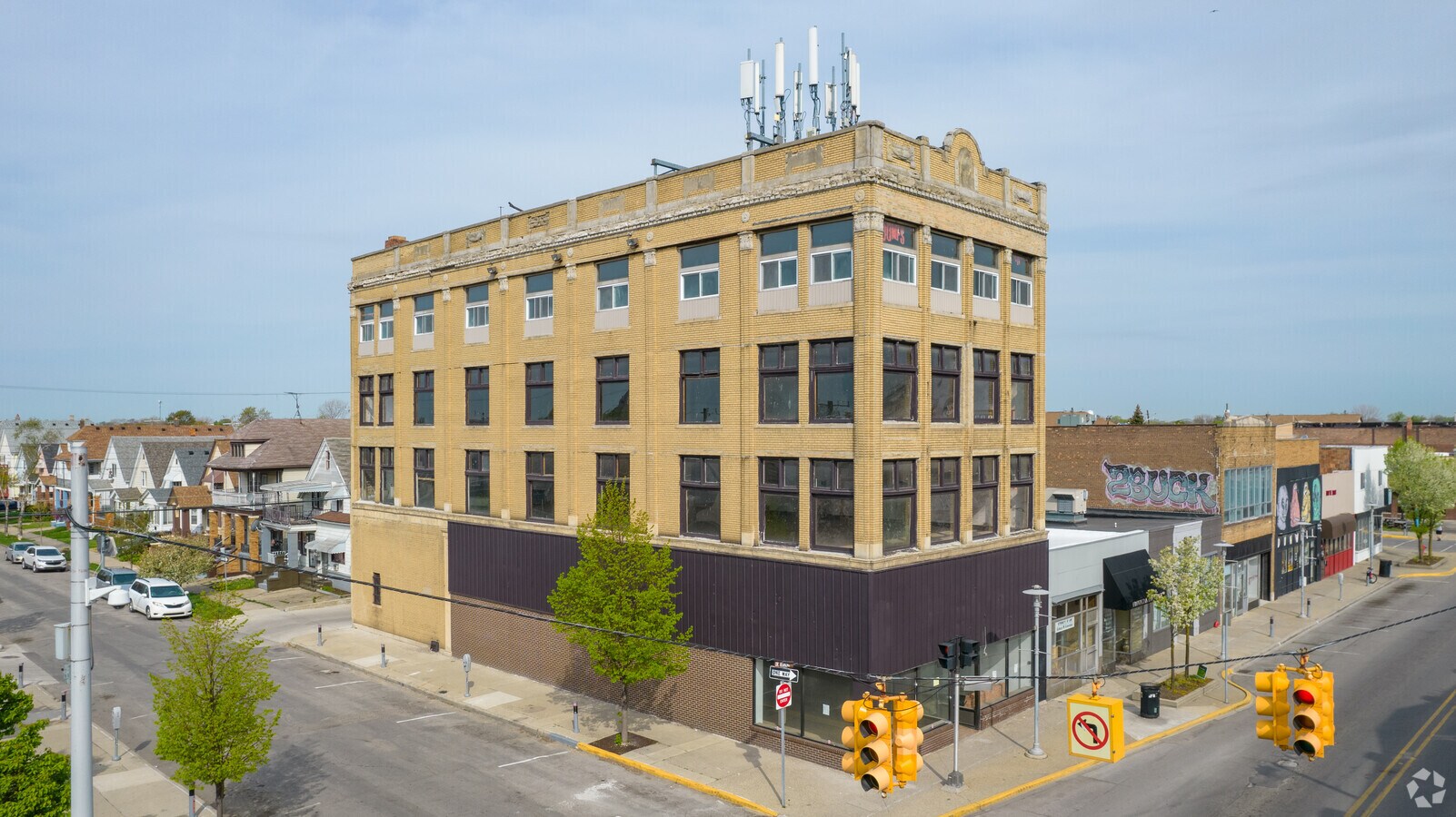 10201 Joseph Campau St, Hamtramck, MI 48212