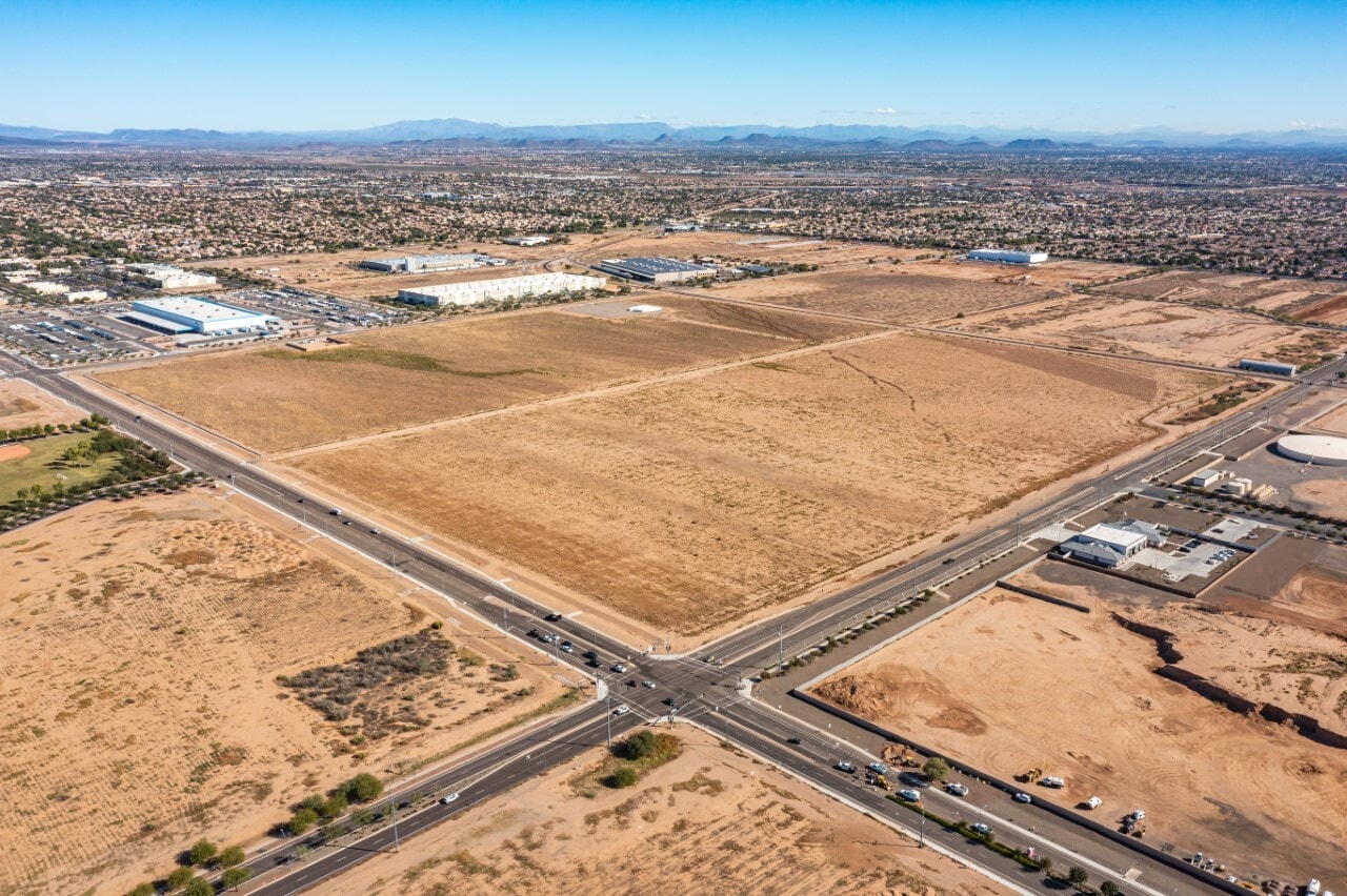 NEC Cactus Rd & Litchfield Rd, Surprise, AZ for lease Building Photo- Image 1 of 5