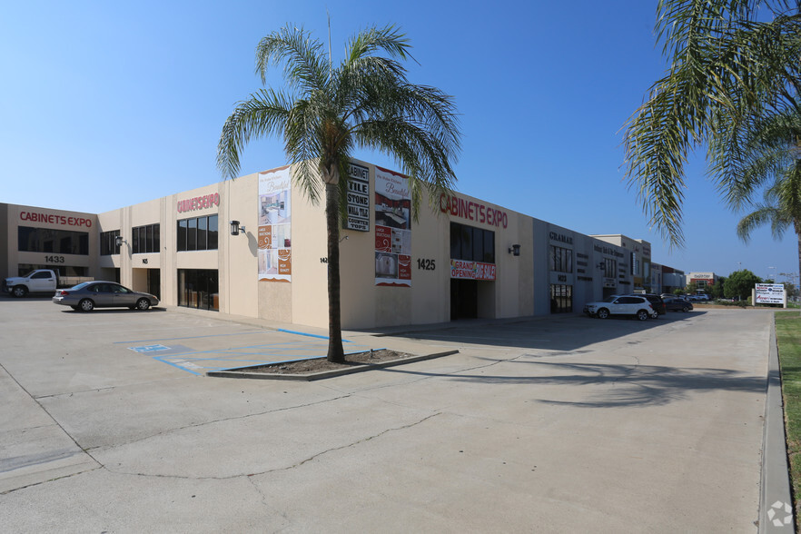 1423-1449 S State College Blvd, Anaheim, CA for lease - Building Photo - Image 3 of 9