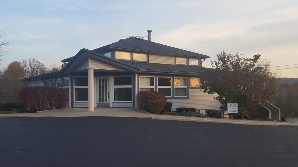 45 Ronald Reagan Blvd, Warwick, NY for sale - Building Photo - Image 1 of 1