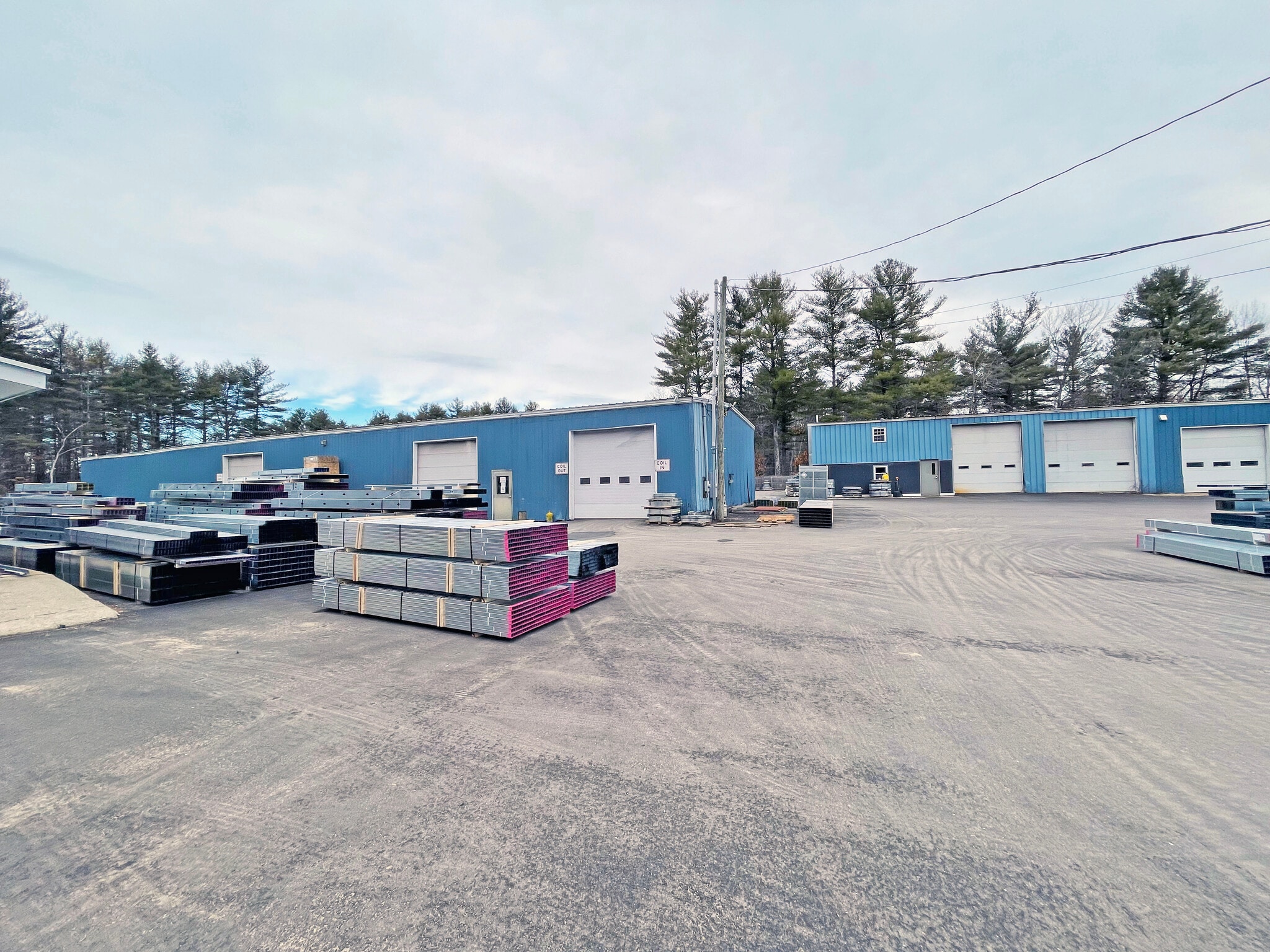 4 Old Nashua Rd, Londonderry, NH for lease Building Photo- Image 1 of 10