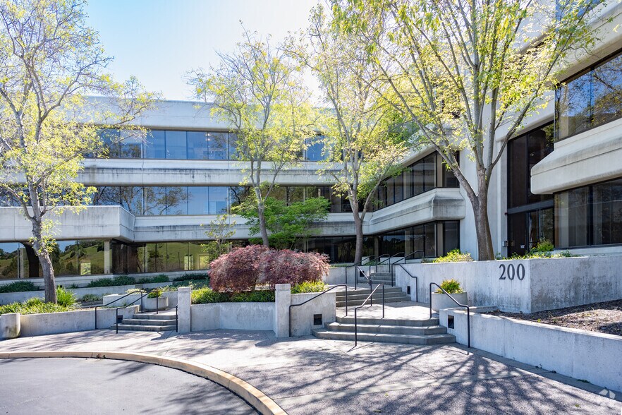 200 Smith Ranch Rd, San Rafael, CA 94903 Office for Lease