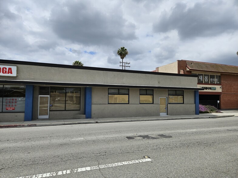 7840-7856 Commonwealth Ave, Buena Park, CA for lease - Building Photo - Image 3 of 13