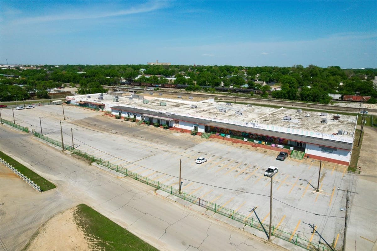 318 E Long Ave, Fort Worth, TX for sale Building Photo- Image 1 of 36