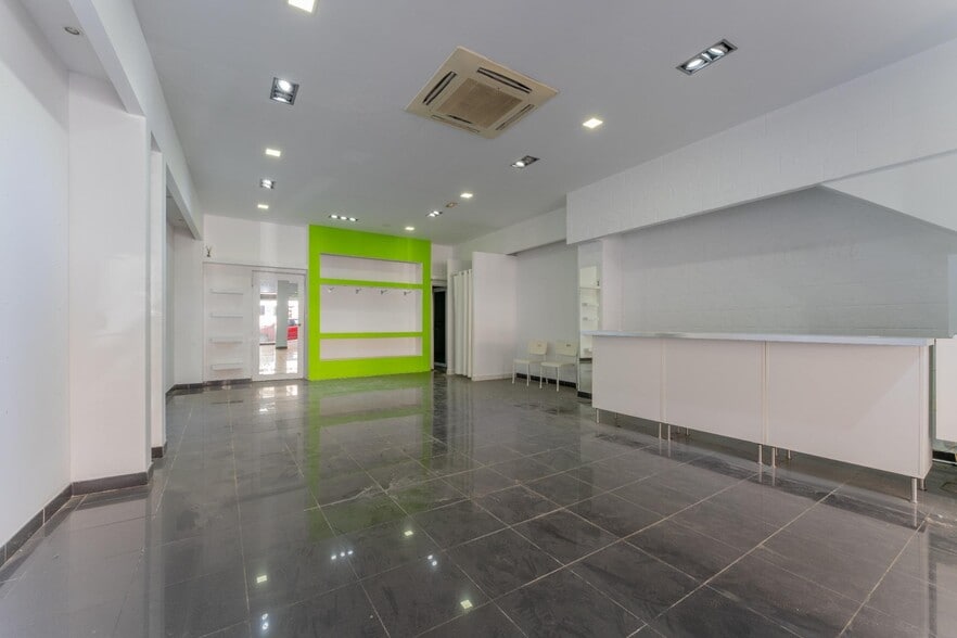 Retail in Elche, Alicante for sale - Building Photo - Image 3 of 12