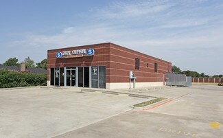 More details for 4307 Western Center Blvd, Fort Worth, TX - Retail for Sale