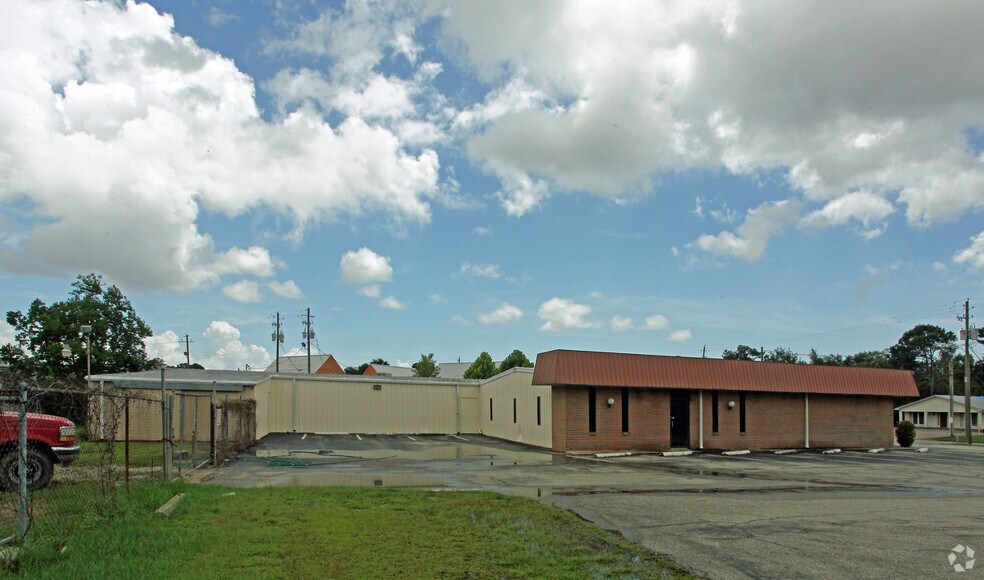 3168 Midtown Park S, Mobile, AL 36606