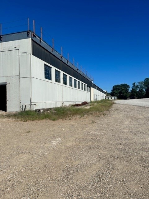 2417 Waterford Rd, Marietta, OH for lease Building Photo- Image 1 of 12