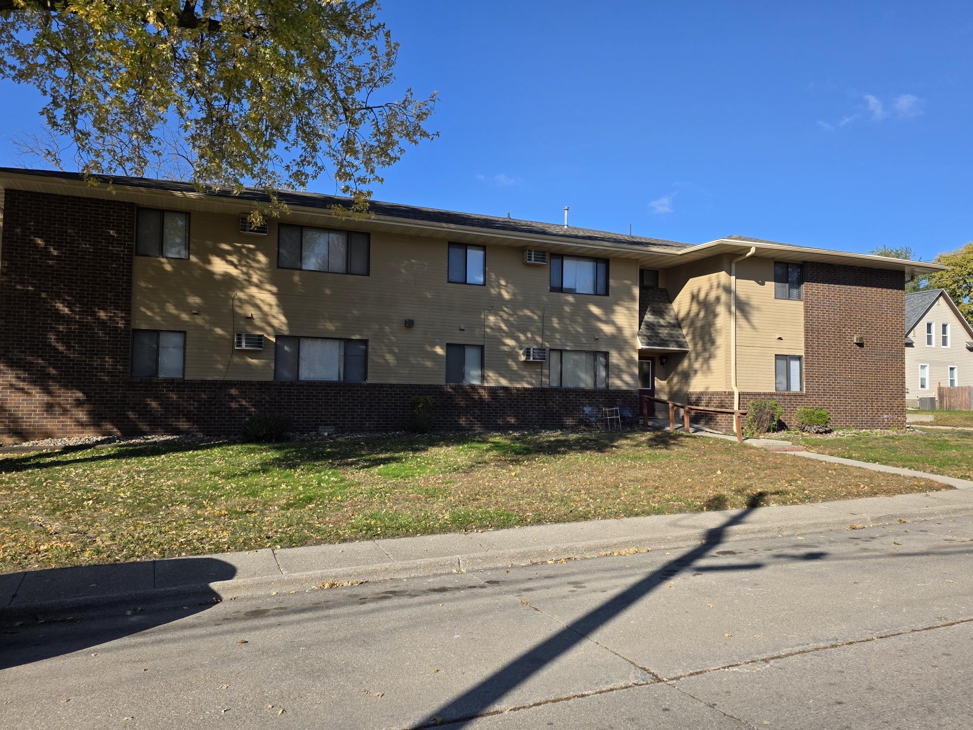 115 S 5th Ave W, Newton, IA for sale Primary Photo- Image 1 of 5