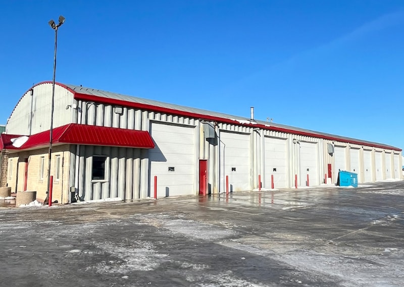 259 Gunn Rd, Winnipeg, MB for sale Primary Photo- Image 1 of 1