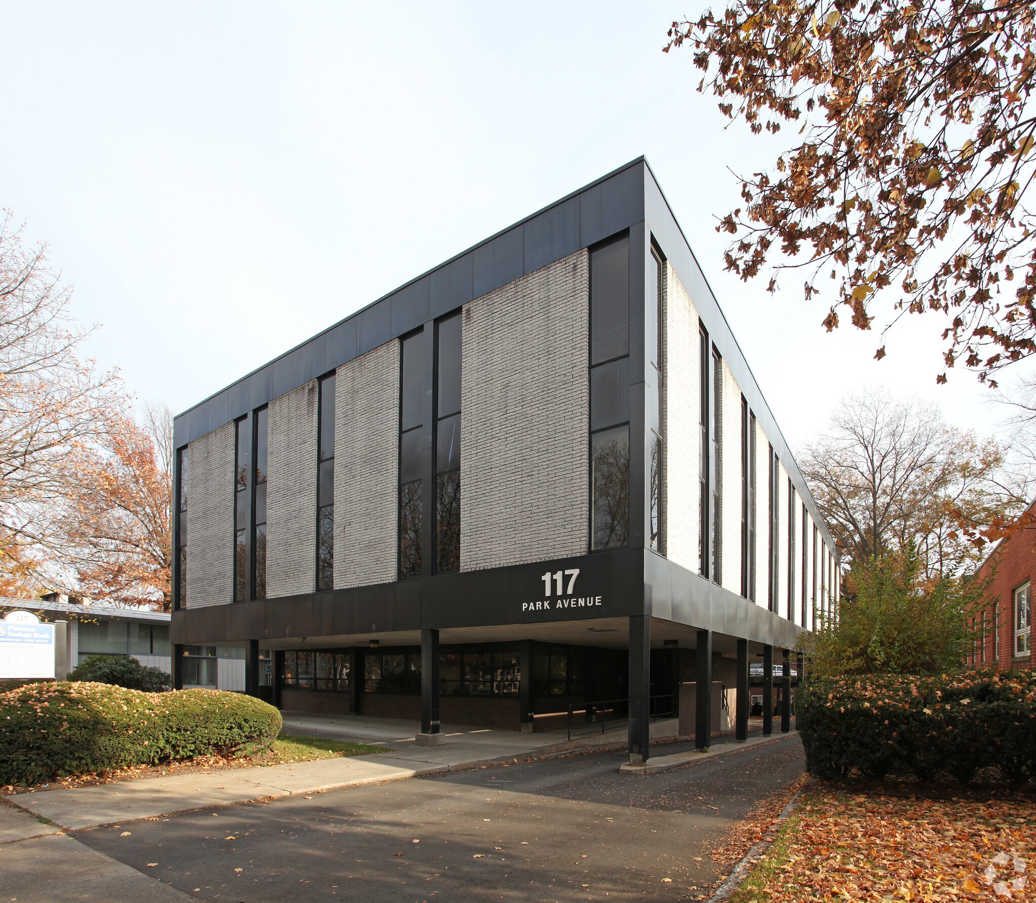 117 Park Ave, West Springfield, MA for sale Building Photo- Image 1 of 1