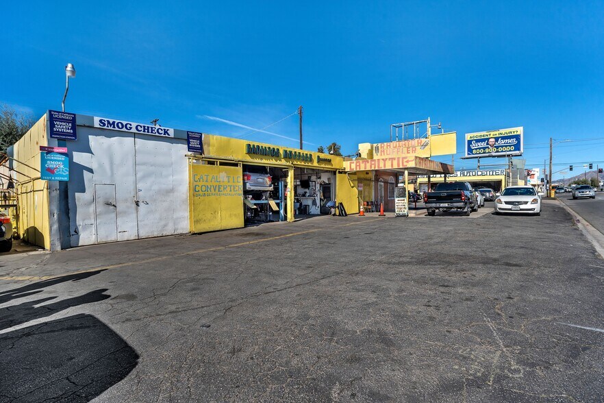 10741 San Fernando Rd, Pacoima, CA for sale - Primary Photo - Image 1 of 15