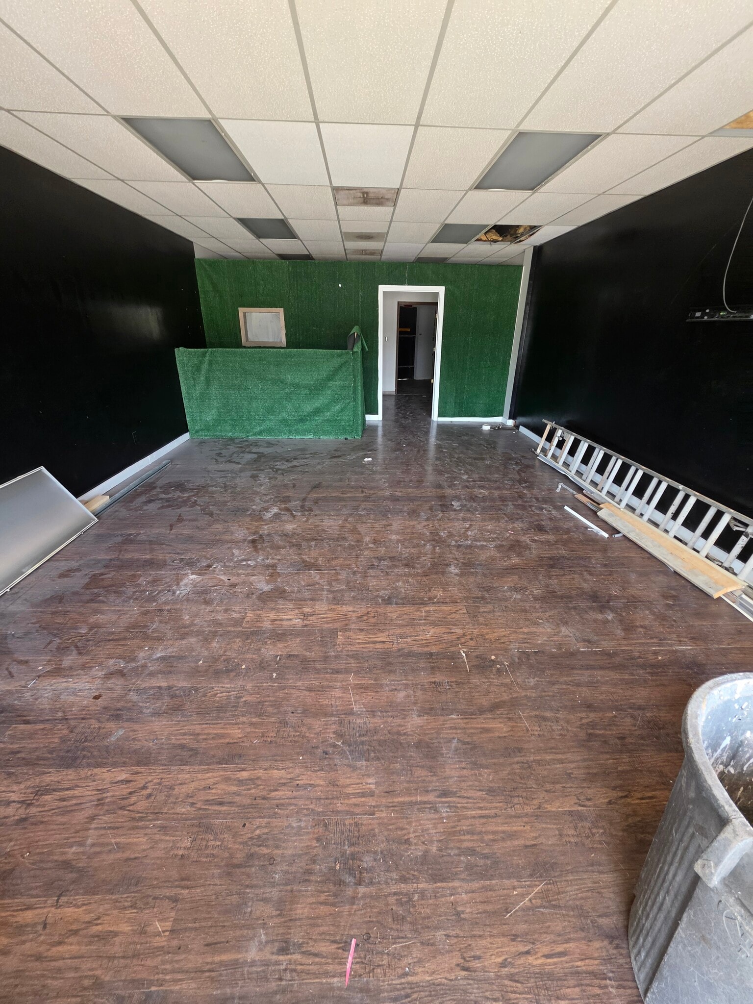 6658 Hillandale Dr, Lithonia, GA for lease Interior Photo- Image 1 of 5