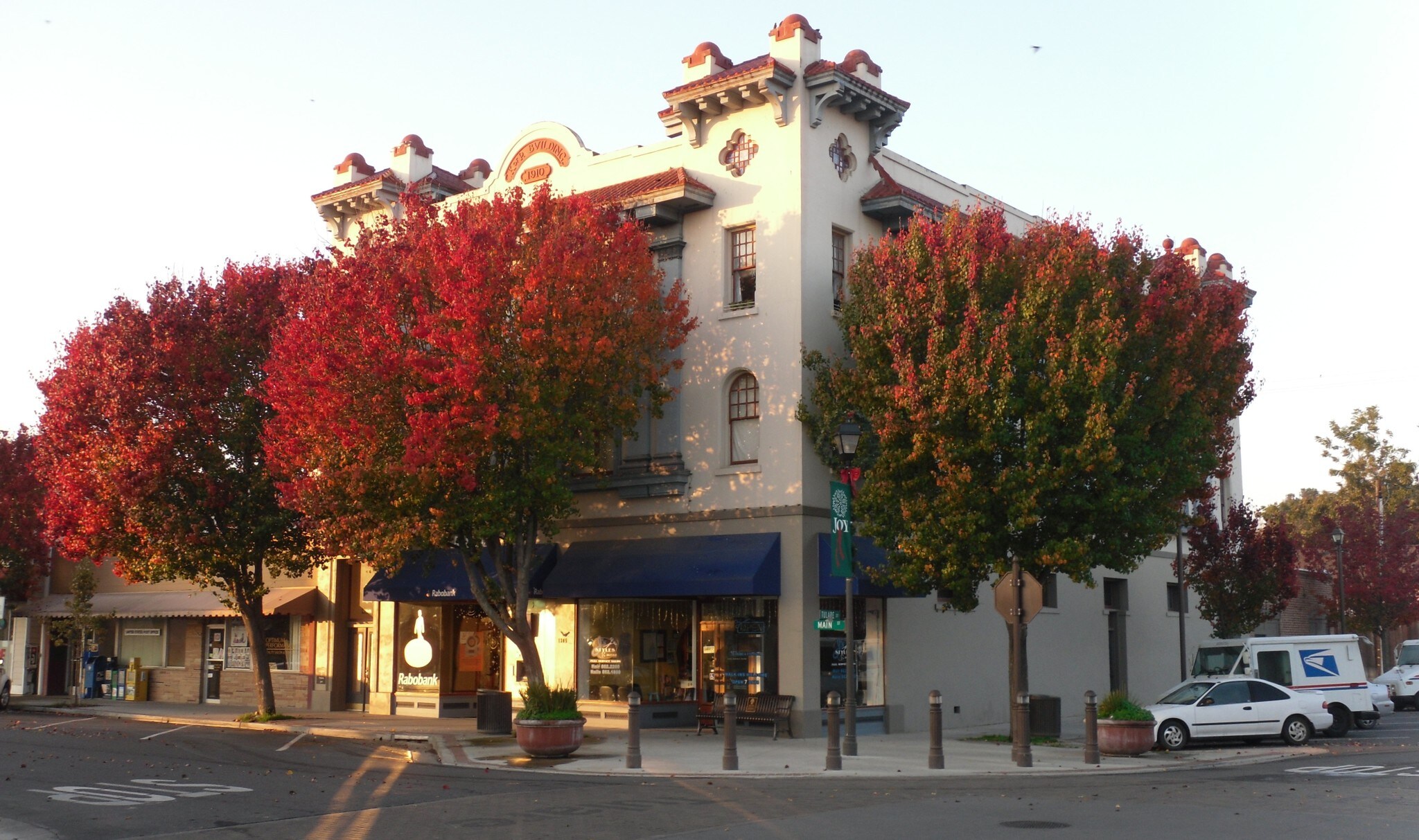1305 Main St, Newman, CA, 95360 Storefront Retail/Residential Property For Sale