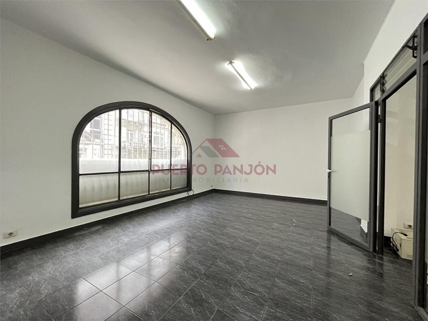 Rúa Do Marqués de Valladares, Vigo, Pontevedra for lease Building Photo- Image 1 of 8