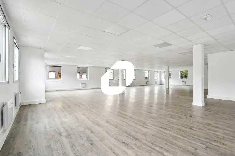 Flex in Chevilly-Larue for lease - Building Photo - Image 2 of 16