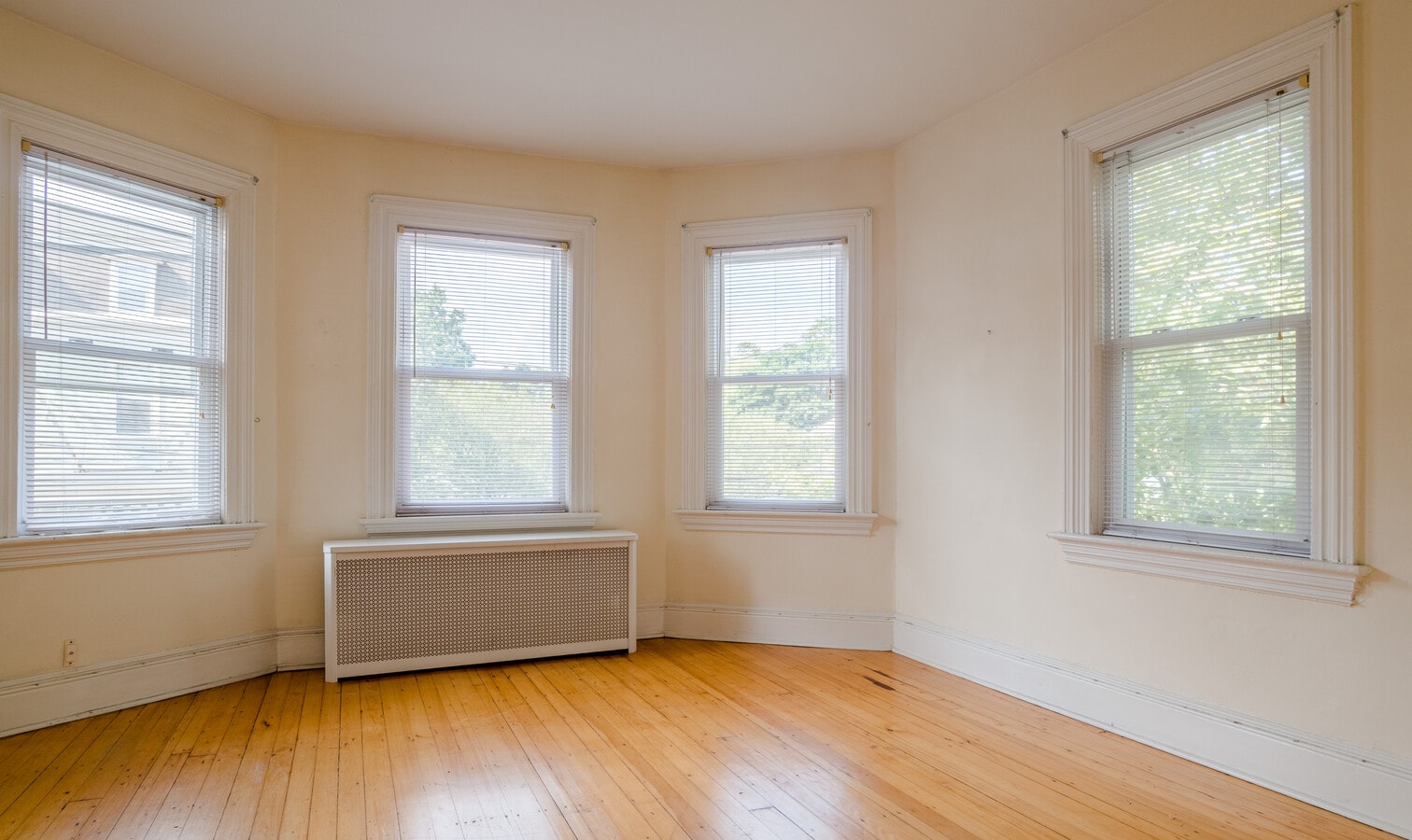 19 Pitman St, Providence, RI 02906