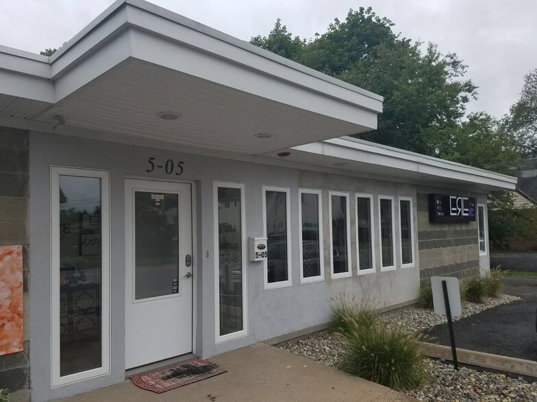 505 Saddle River Rd, Fair Lawn, NJ 07410