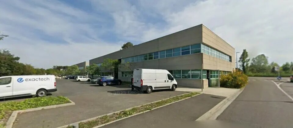 Office in Mérignac for lease - Building Photo - Image 1 of 4