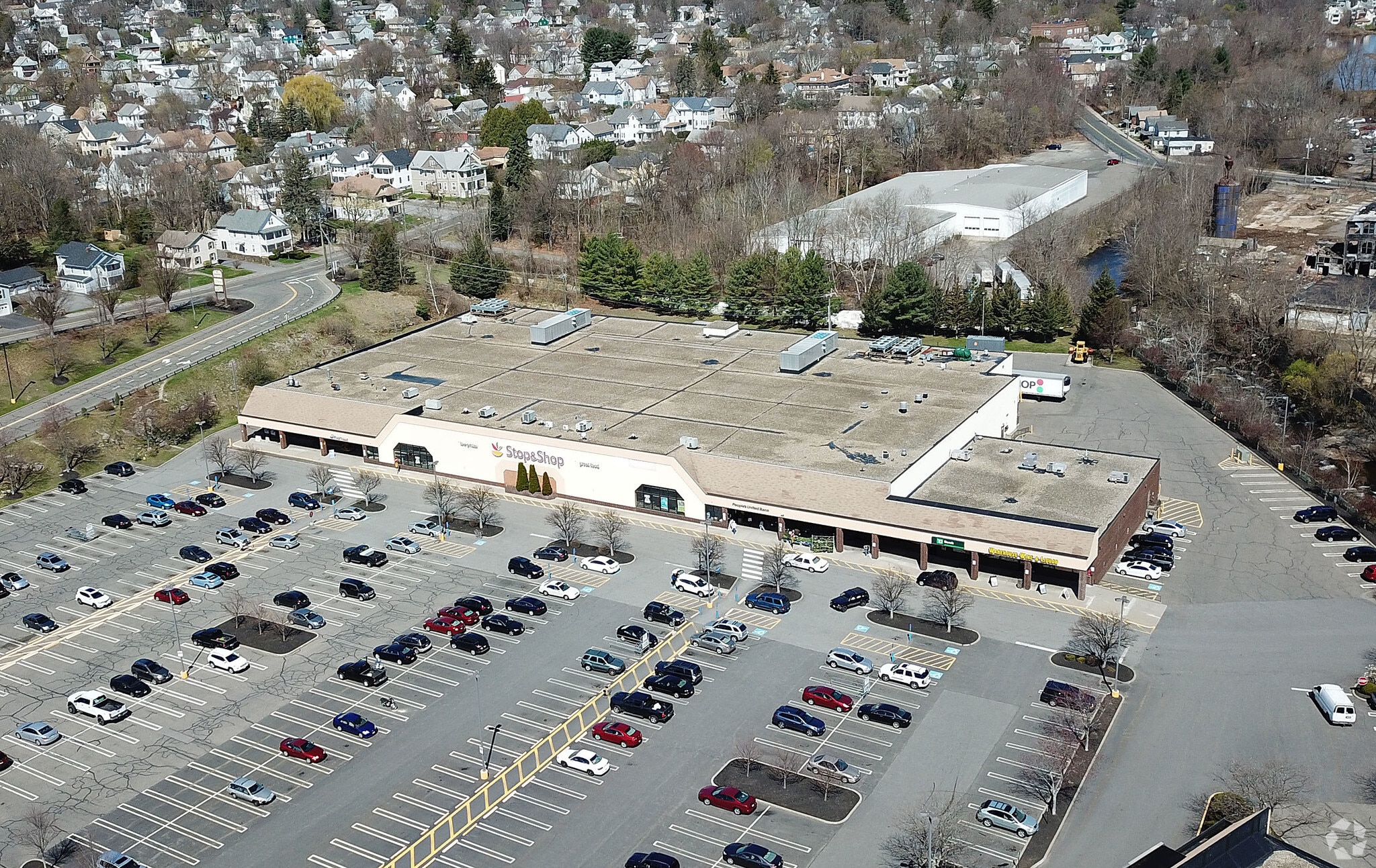 211-255 High St, Torrington, CT for lease Primary Photo- Image 1 of 3