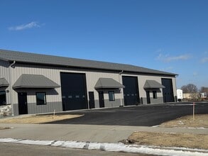 3020 Prow NW Ln, Rochester, MN for lease Building Photo- Image 1 of 4