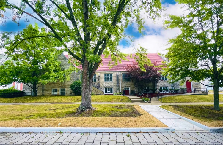 1601 NE Madison Ave, Peoria, IL for sale - Building Photo - Image 2 of 40