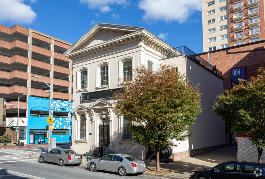 21 N Eutaw St, Baltimore, MD for sale - Building Photo - Image 1 of 1