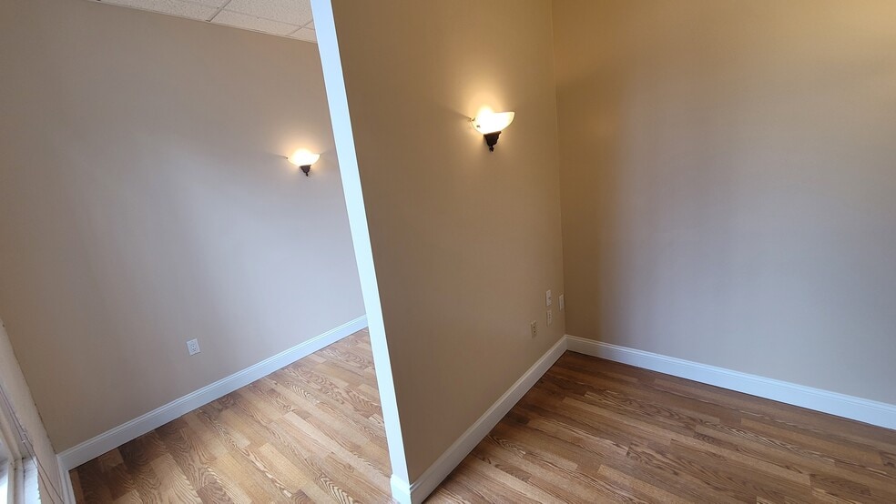 316 F St NE, Washington, DC for lease - Building Photo - Image 3 of 18