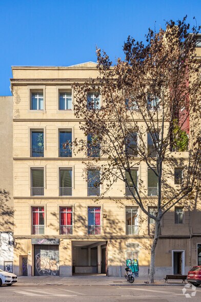 Carrer de Llull, 109, Barcelona, Barcelona for lease - Primary Photo - Image 1 of 4