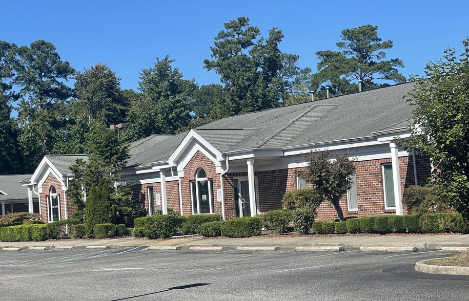 13626 Warwick Blvd, Newport News, VA for lease - Building Photo - Image 2 of 10