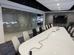 450 N Brand Blvd, Glendale, CA for lease Interior Photo- Image 2 of 11