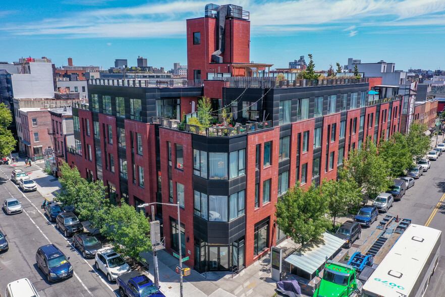 219-237 Grand St, Brooklyn, NY for lease - Aerial - Image 1 of 20