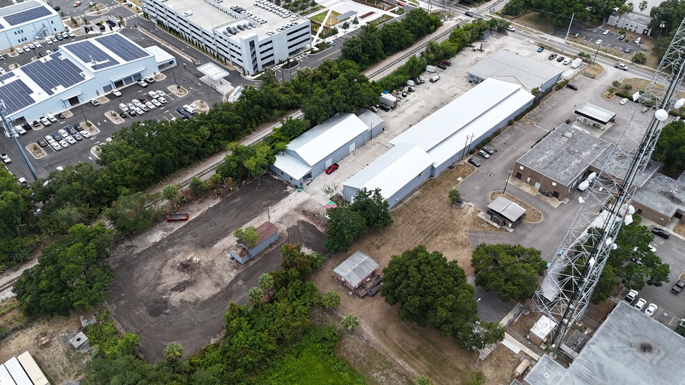 2705 E Hanna Ave, Tampa, FL for lease - Aerial - Image 3 of 12