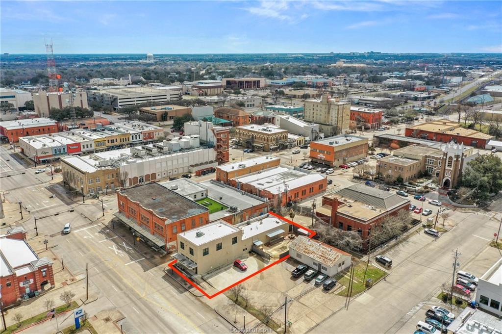 211 W Wm J Bryan Pkwy, Bryan, TX 77803 Retail for Lease