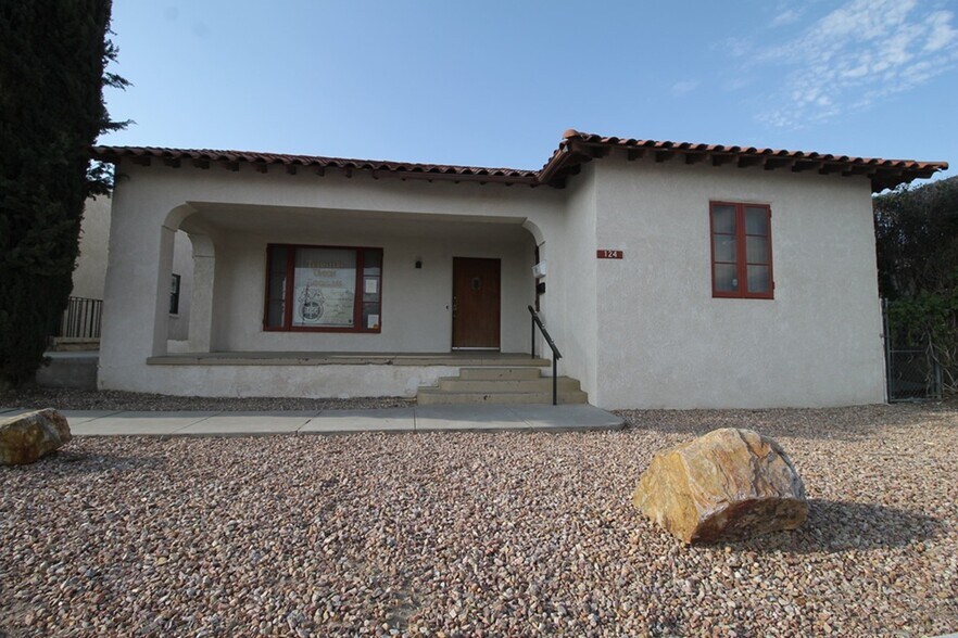 124-128 E Fredricks St portfolio of 3 properties for sale on LoopNet.com - Building Photo - Image 3 of 14