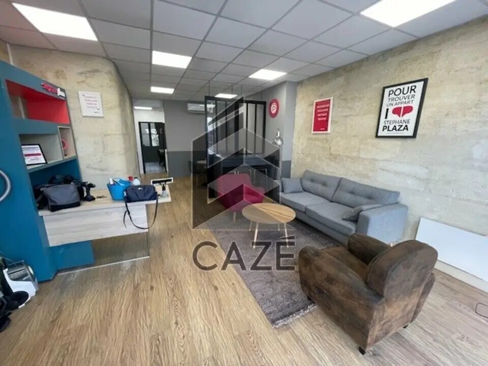 Office in Talence for sale Interior Photo- Image 1 of 6