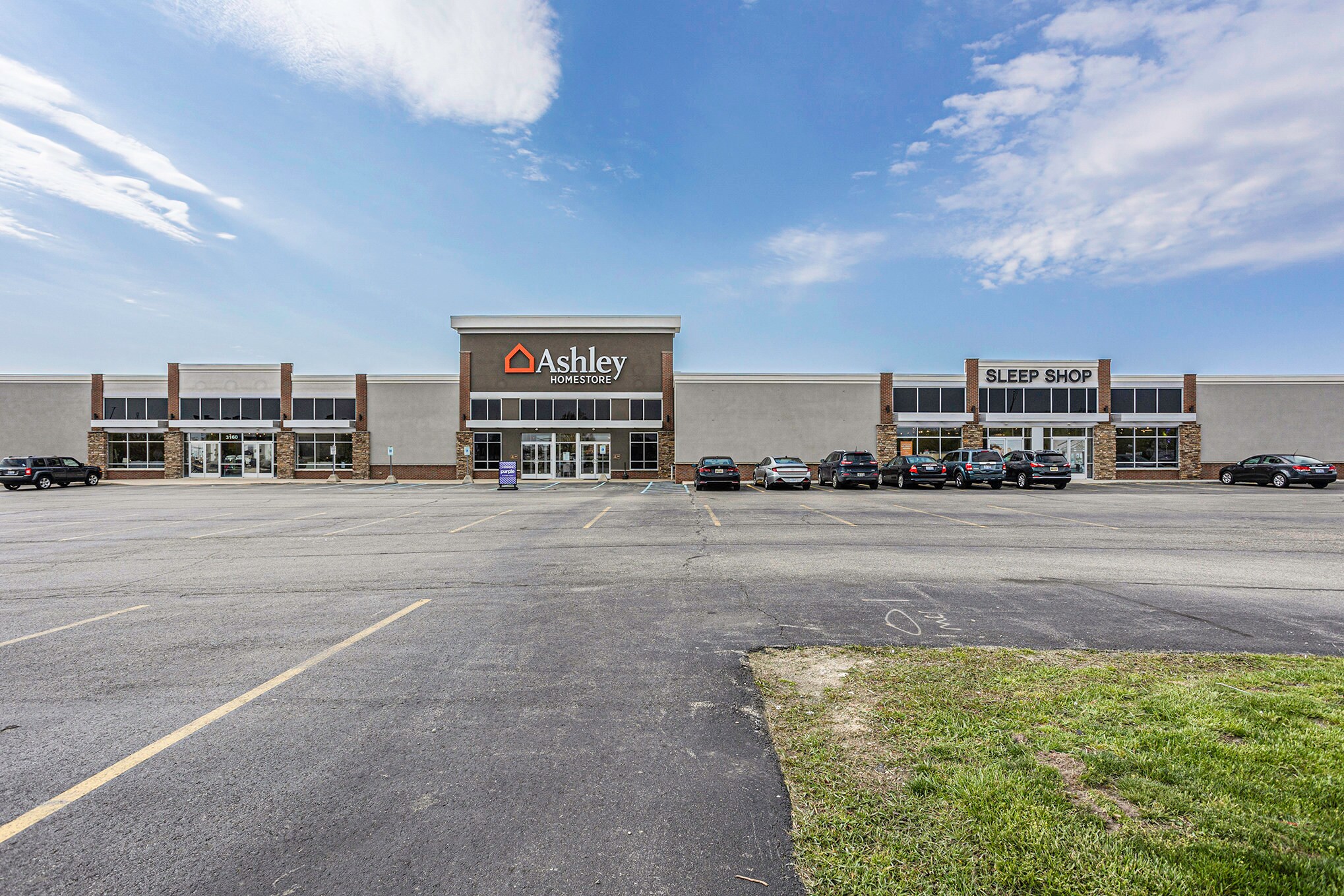 3160 28th St SE, Kentwood, MI 49512 - Retail for Sale | LoopNet - Carmax 28th Street Southeast Kentwood Mi