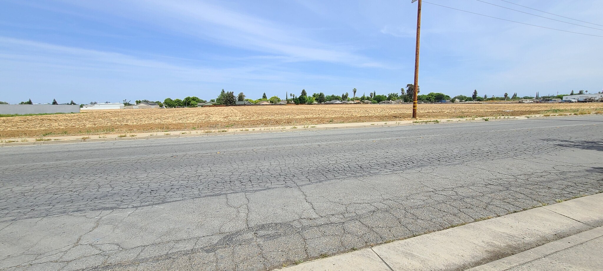 Wardrobe Ave, Merced, CA for sale Primary Photo- Image 1 of 1