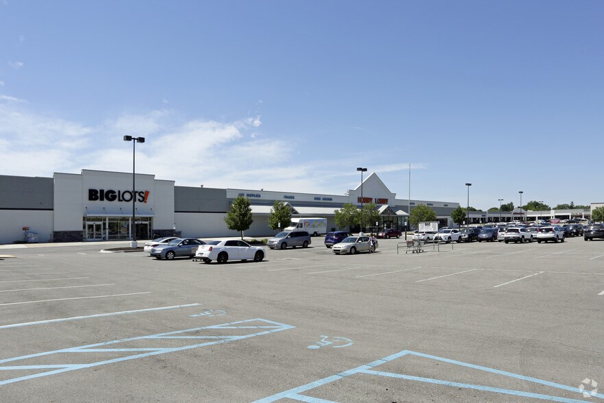 4120-4250 28th St SE, Kentwood, MI for sale - Primary Photo - Image 1 of 1