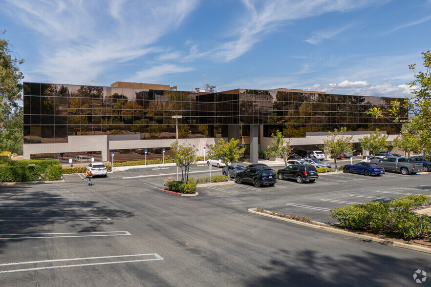 23161 Mill Creek Dr, Laguna Hills, CA for lease - Building Photo - Image 3 of 7